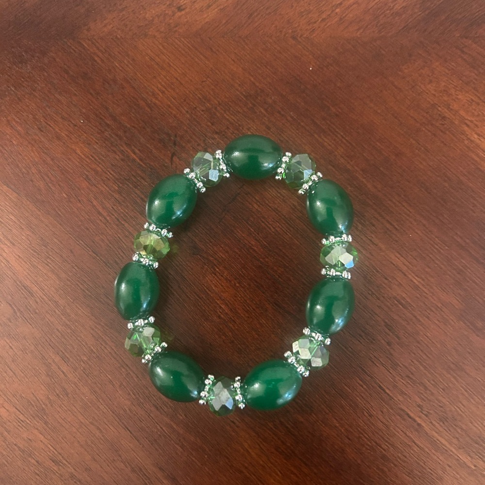 Colorful Beaded Bracelets. - Picture 5 of 8
